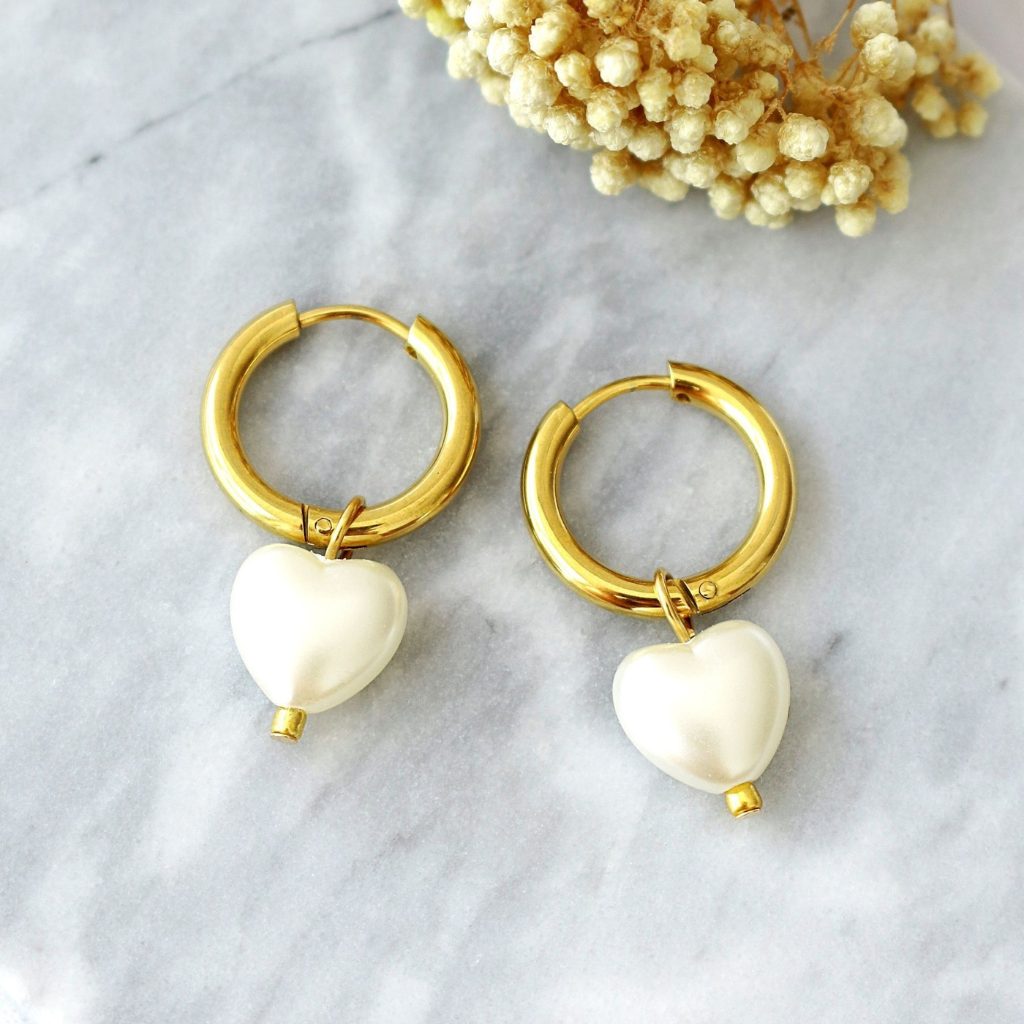 24K Pearl Hearts Hoop Ohrringe 🤍💛 – Herzperlen · 24K vergoldet · Handgefertigt