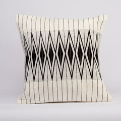 Khonoma – Handgefertigte Naga Kissenbezüge (Set aus 2) 🧵✨