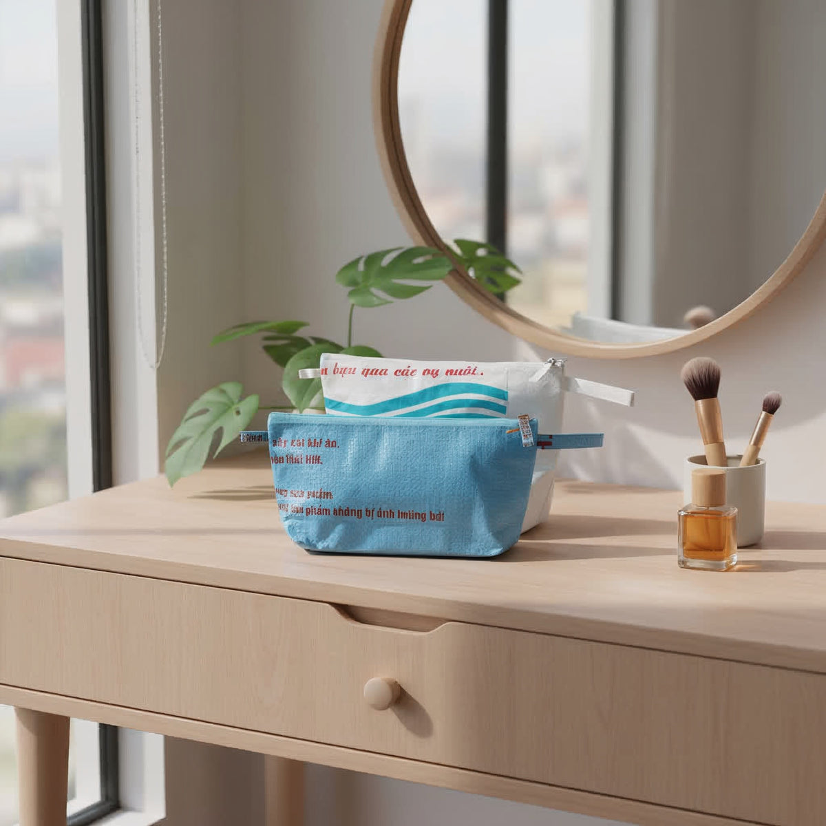 👜 Cosmetic Bag “Marlies” – Upcycling Tasche aus Österreich