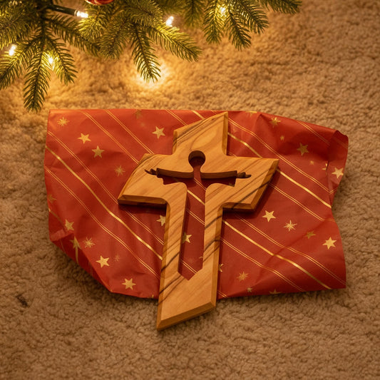Handgeschnitztes Olivenholz Wandkreuz – Auferstandener Jesus ✝️🌿